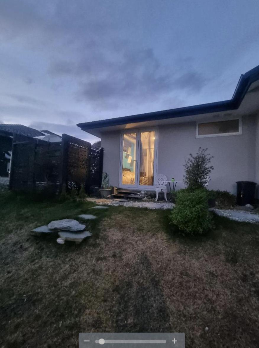 Banbury Deluxe With Spa Bath! Private Courtyard! Queenstown Dış mekan fotoğraf